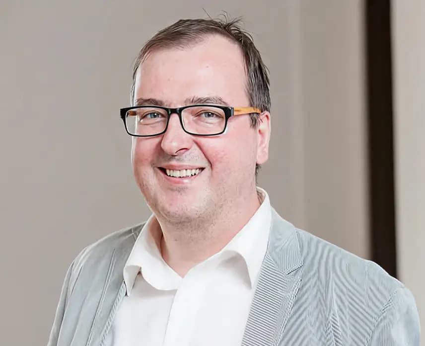 prof. dr hab. Piotr Drzewiecki