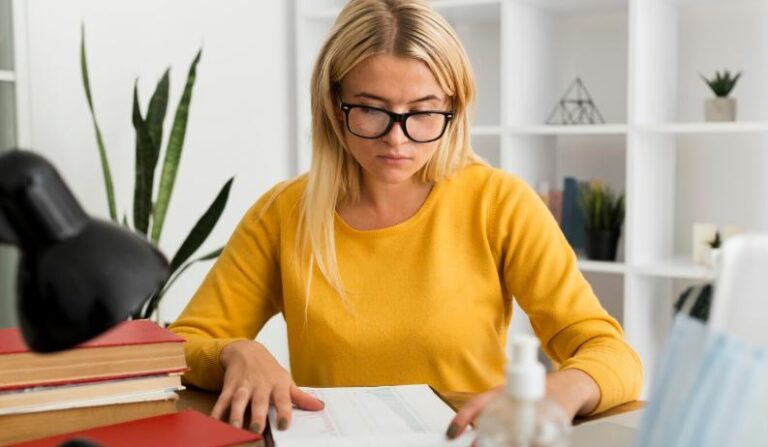 Czy po licencjacie można iść na studia podyplomowe? | Wyższa Szkoła