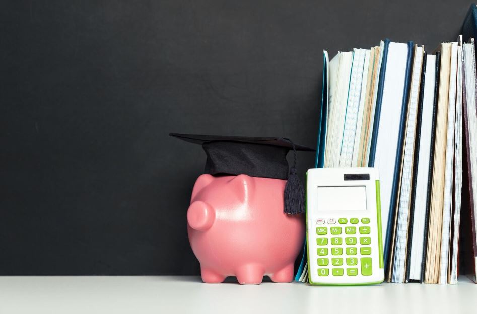 Dofinansowanie KFS 2025 – jak dostać na studia podyplomowe