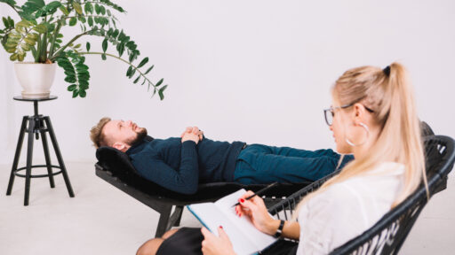 Co dają studia podyplomowe z psychologii