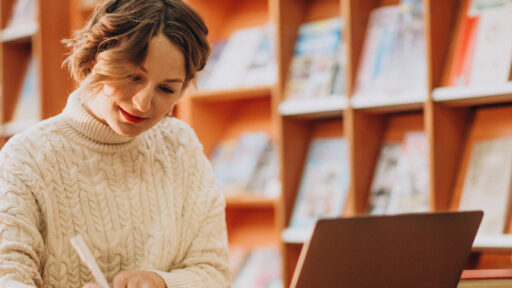 Obrona we wrześniu a rekrutacja – czy można iść na magisterkę