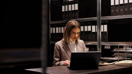 Bezpieczeństwo wewnętrzne i cyberbezpieczeństwo – postaw na przyszłościowe studia