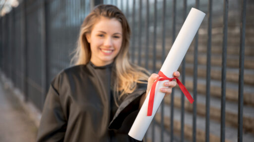 Wyższa Szkoła Kształcenia Zawodowego – dyplom