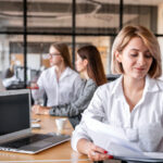 Zarobki po administracji