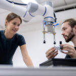 ile zarabia automatyk i od czego zależą stawki