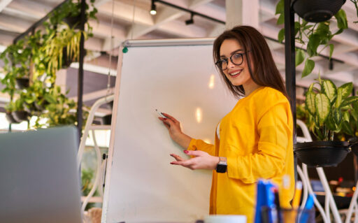 Ludzie jako fundament organizacji – jak wiedza dr Orina Davisa inspiruje studentów WSKZ?