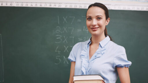 Nauczyciel kontraktowy a awans na mianowanego.