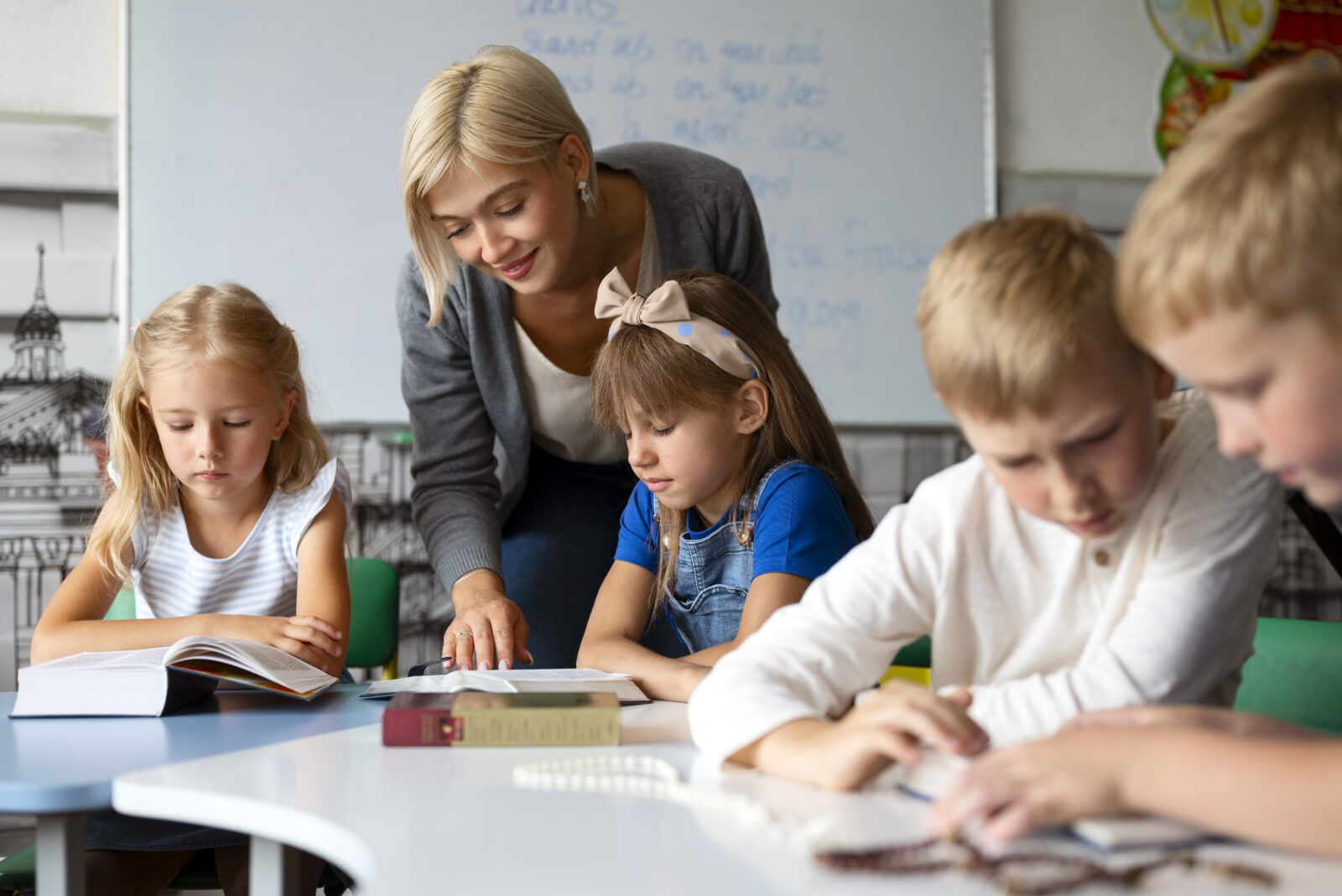 Nauczyciel klas 1-3 – jakie studia wybrać, aby rozpocząć pracę w szkole?