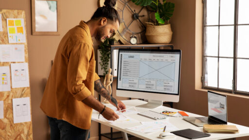 ux designer zarobki