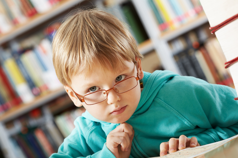 Tyflopedagogika – co to za dziedzina i jakie studia pozwolą Ci rozwijać się w tym obszarze?